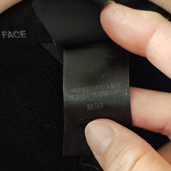The North Face Women's Black Performance Jacket Size Medium - Picture 4 of 7